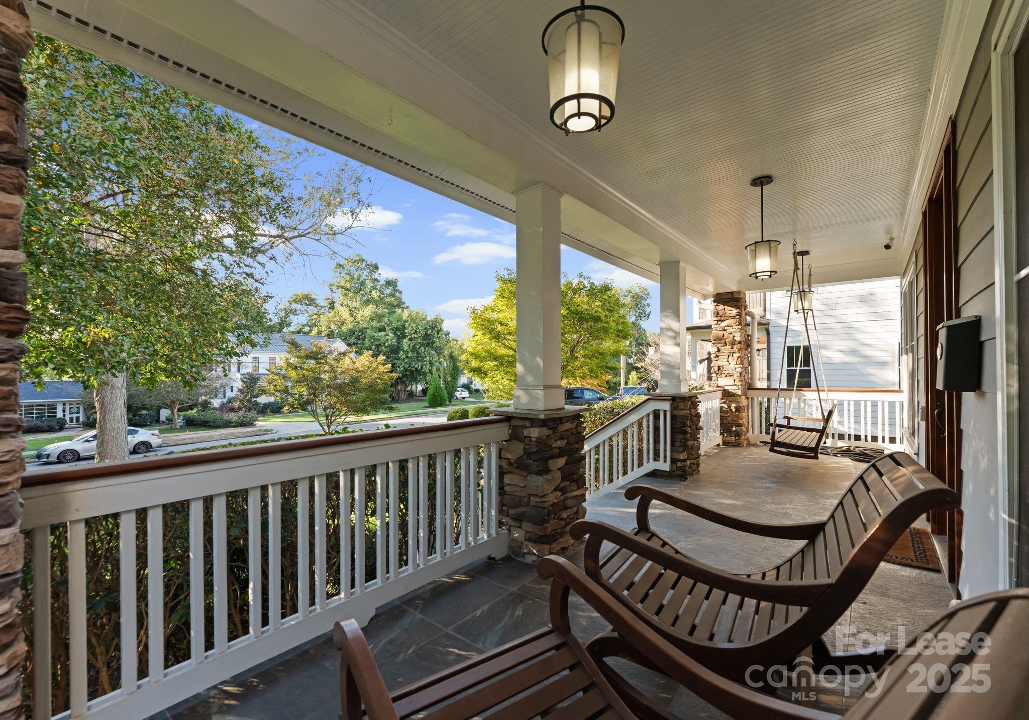 3125 Pinehurst Place