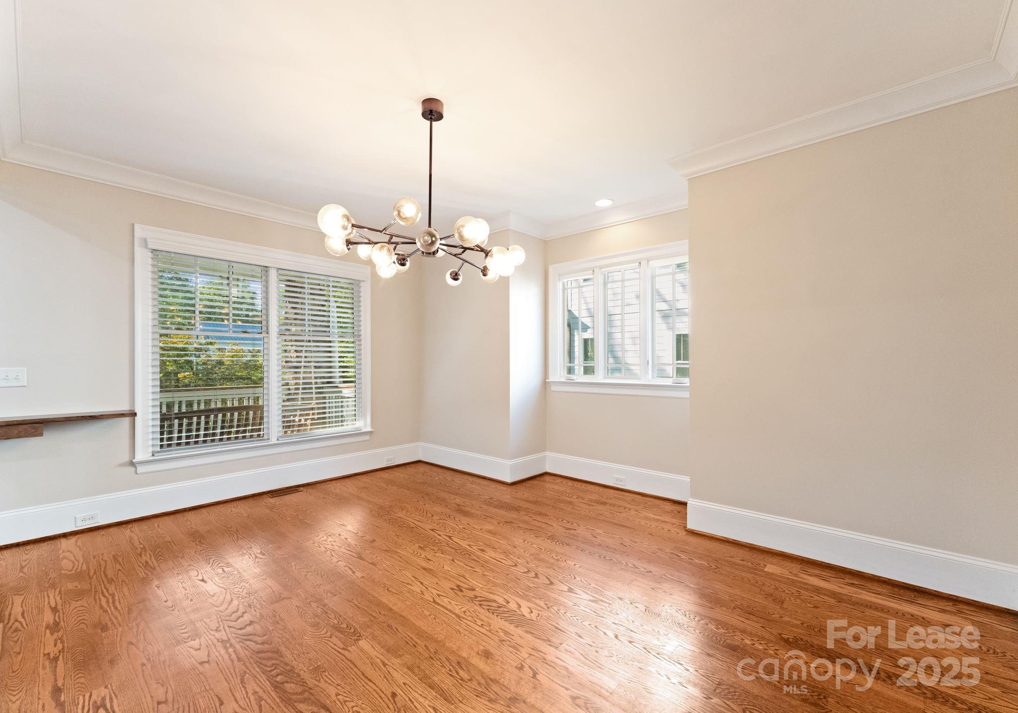 3125 Pinehurst Place