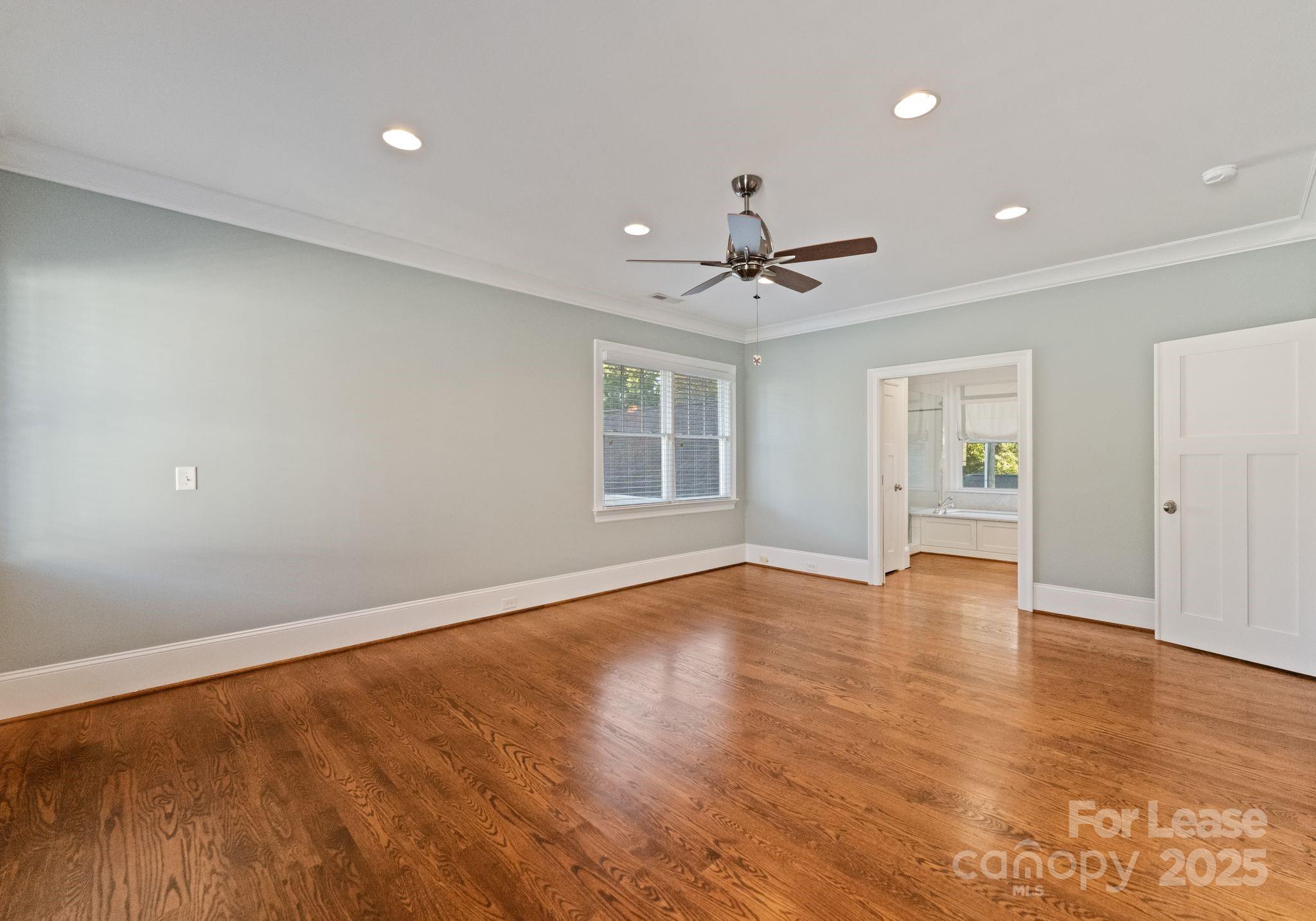 3125 Pinehurst Place