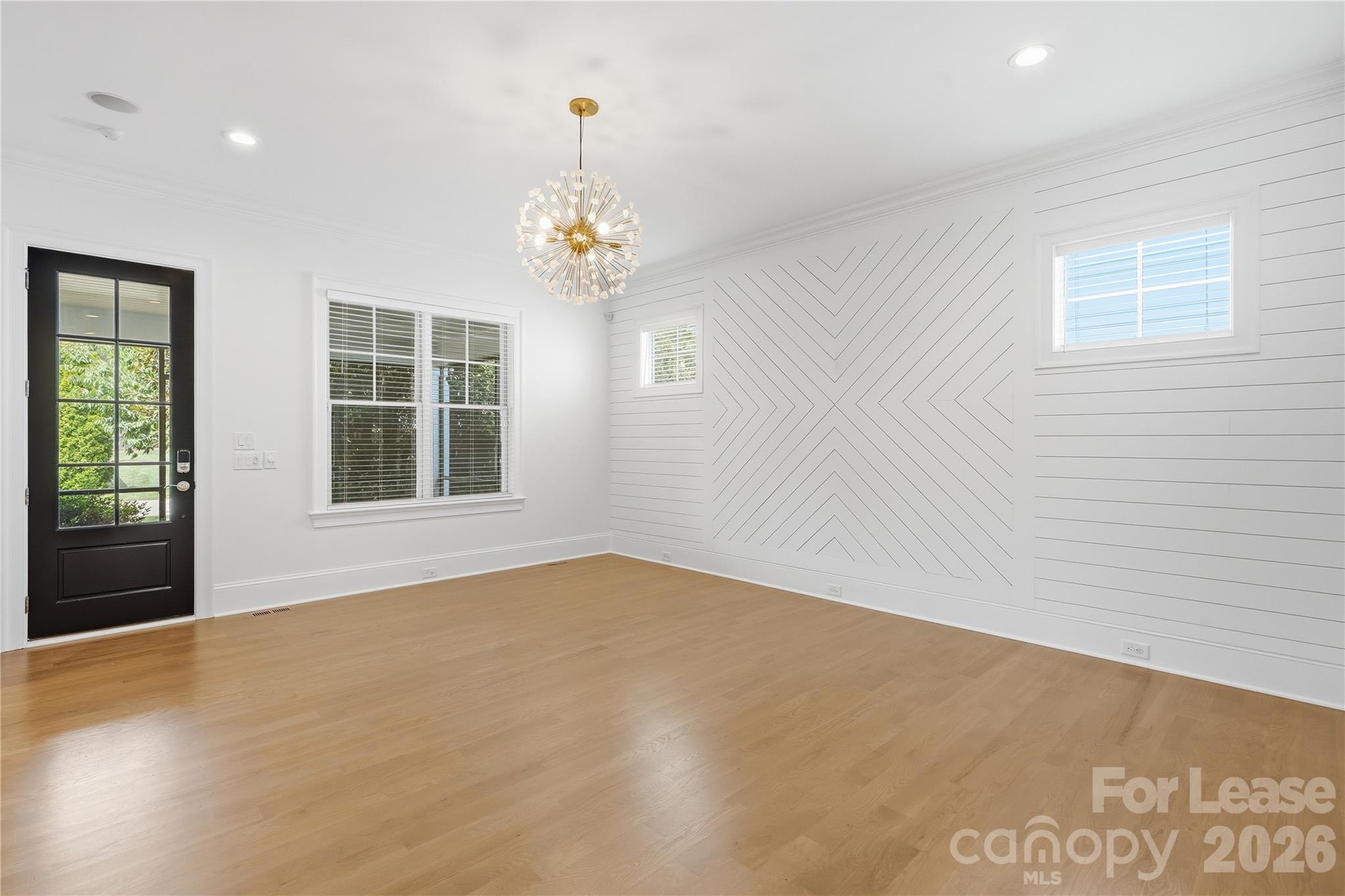 404 Iverson Way