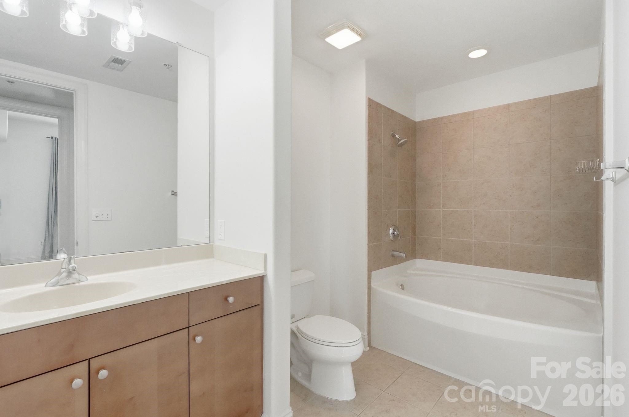 4620 Piedmont Row Drive Unit: 609