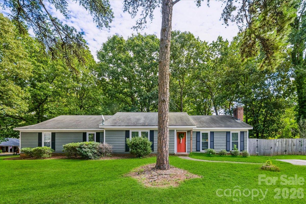 6000 Gate Post Road Charlotte Nc Us 28211 Car4431836
