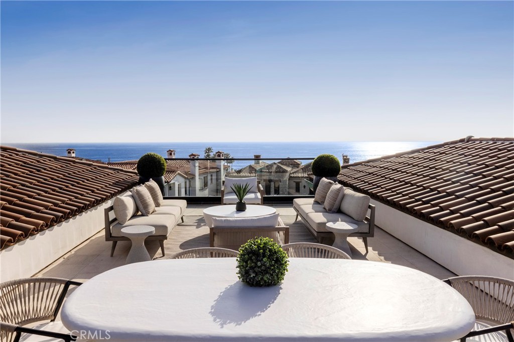 78 Ritz Cove