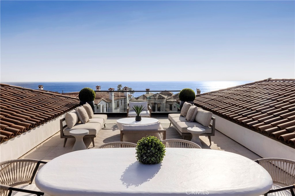 78 Ritz Cove