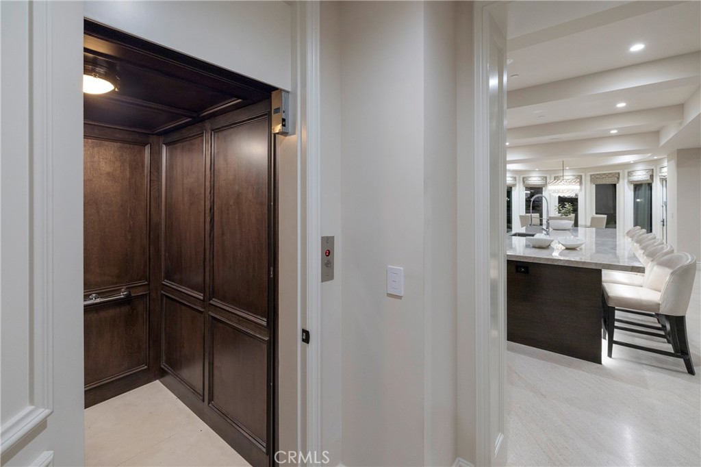78 Ritz Cove