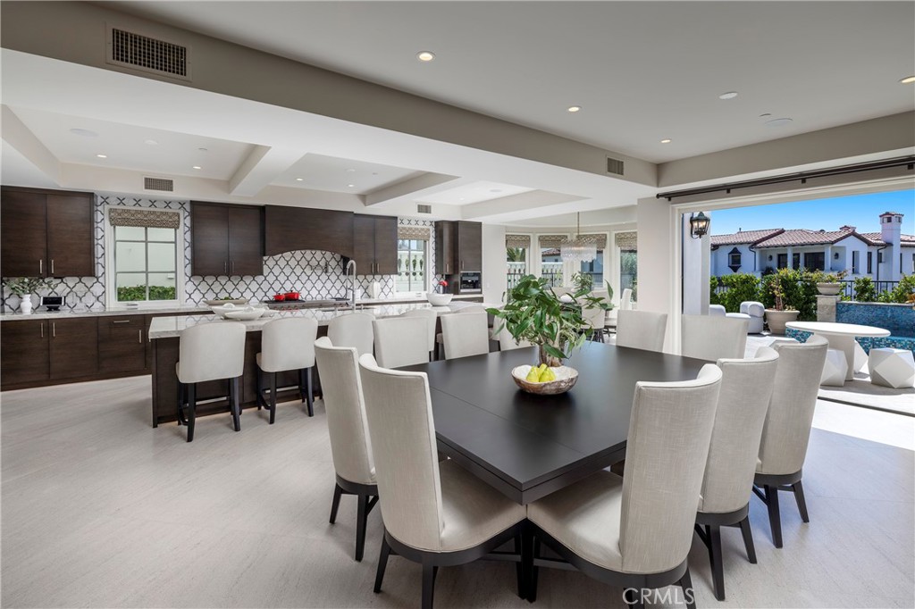 78 Ritz Cove