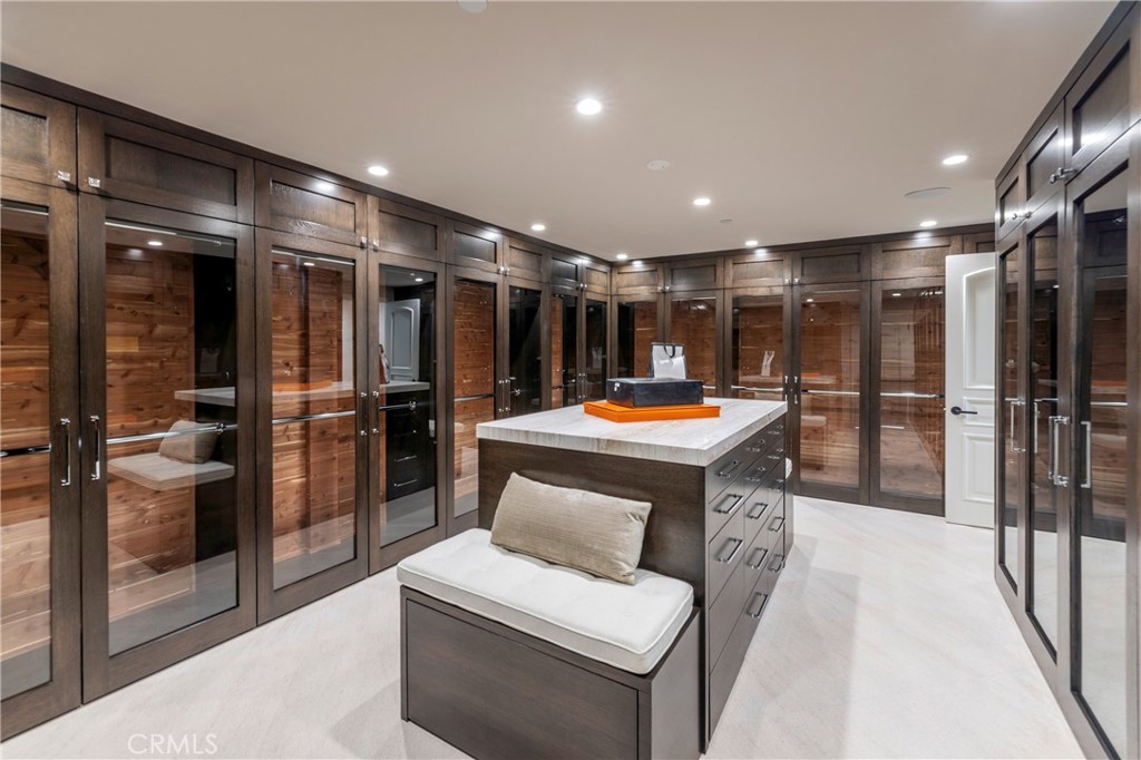 78 Ritz Cove