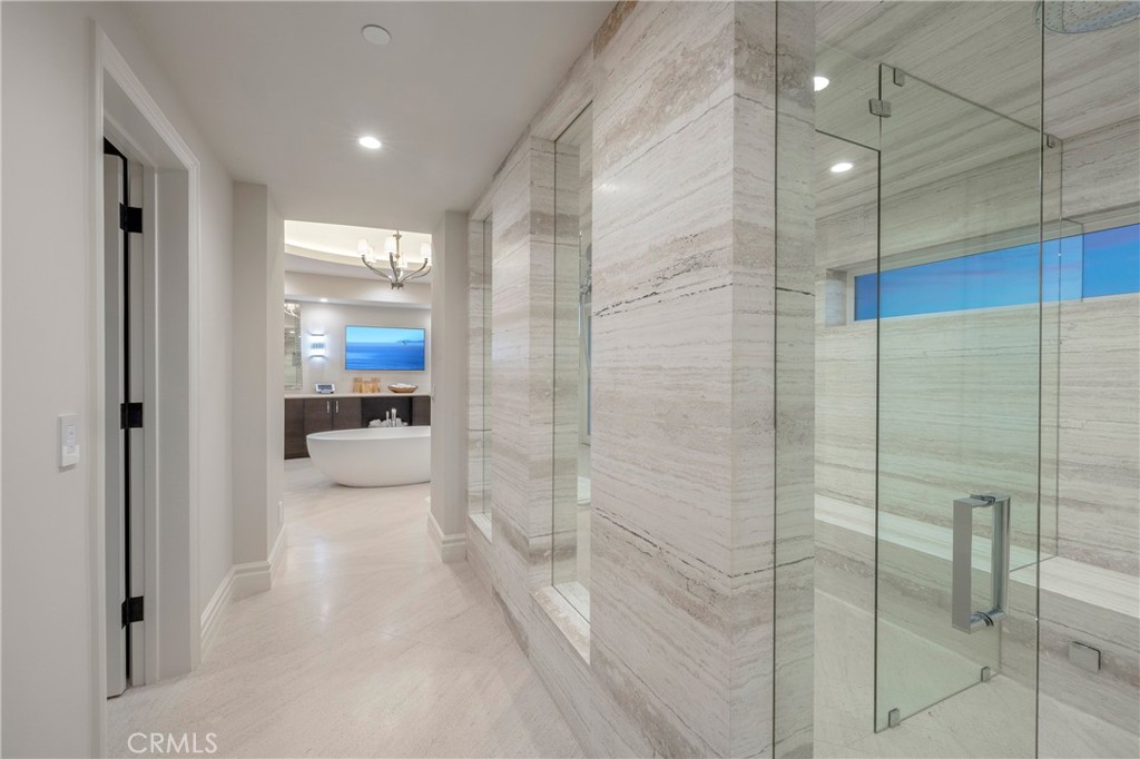 78 Ritz Cove