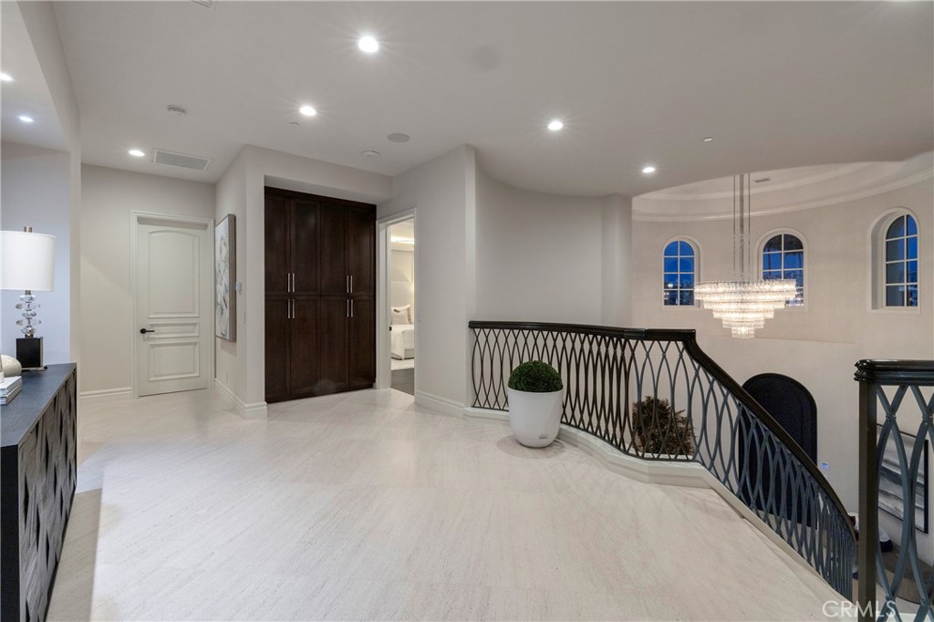 78 Ritz Cove