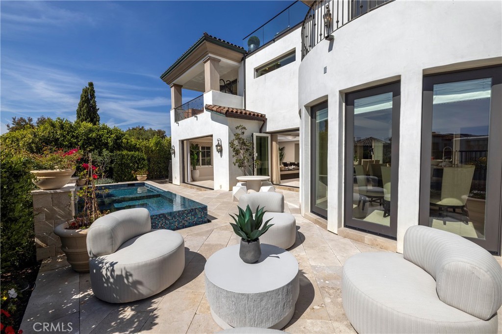 78 Ritz Cove