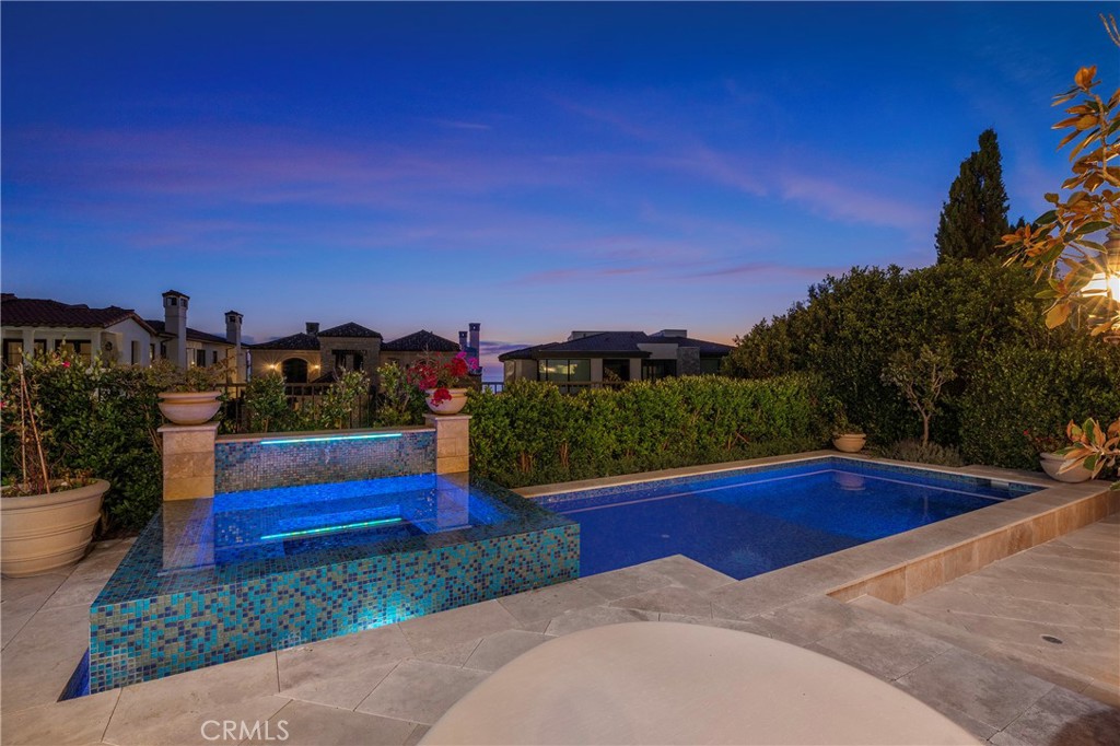 78 Ritz Cove