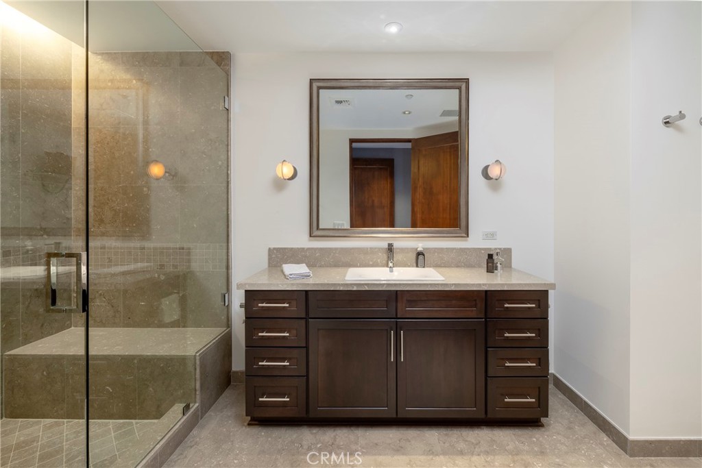 345 E Colorado Boulevard 404