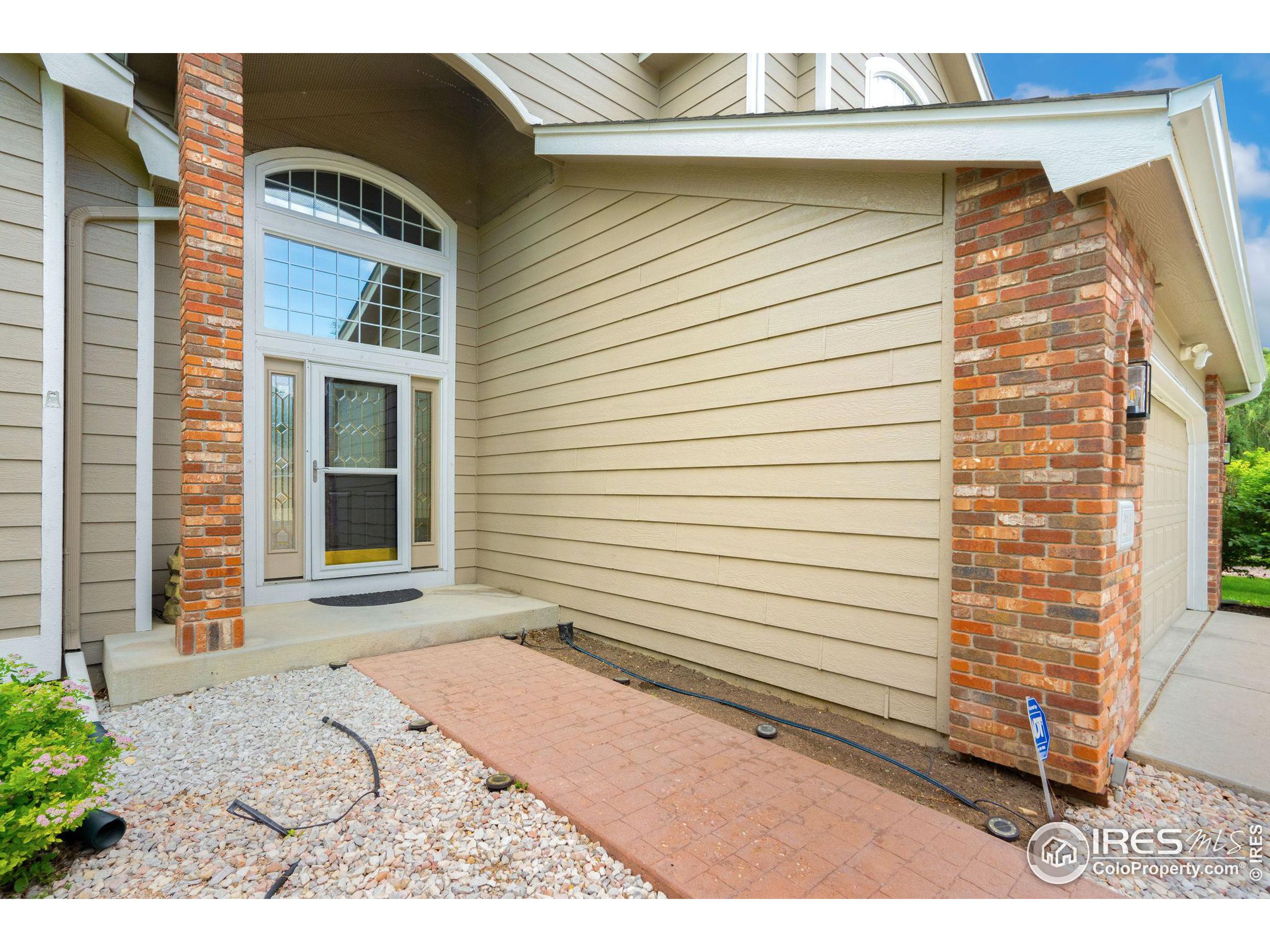 2100 Stillwater Creek Dr