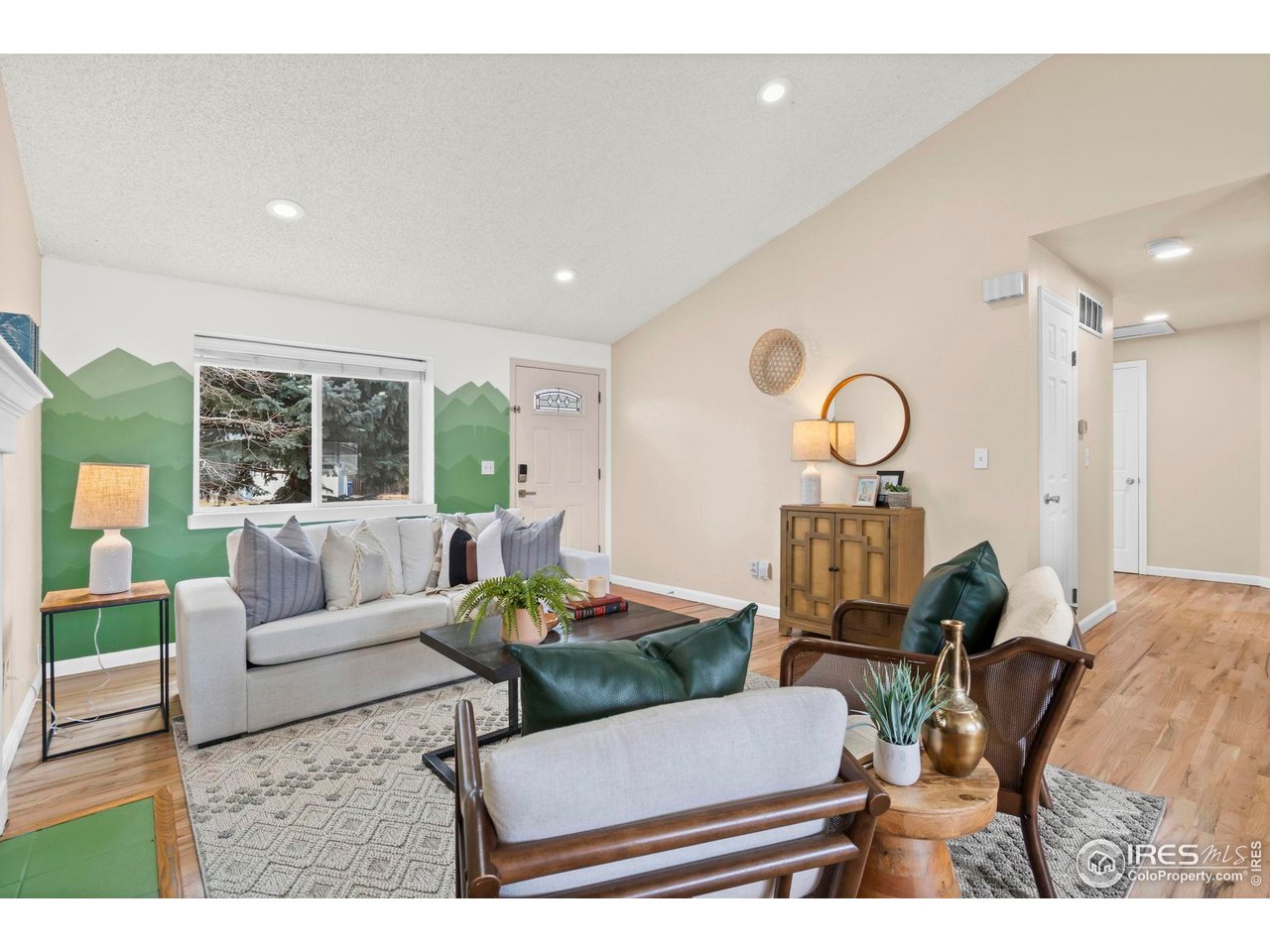 3230 Laredo Ln