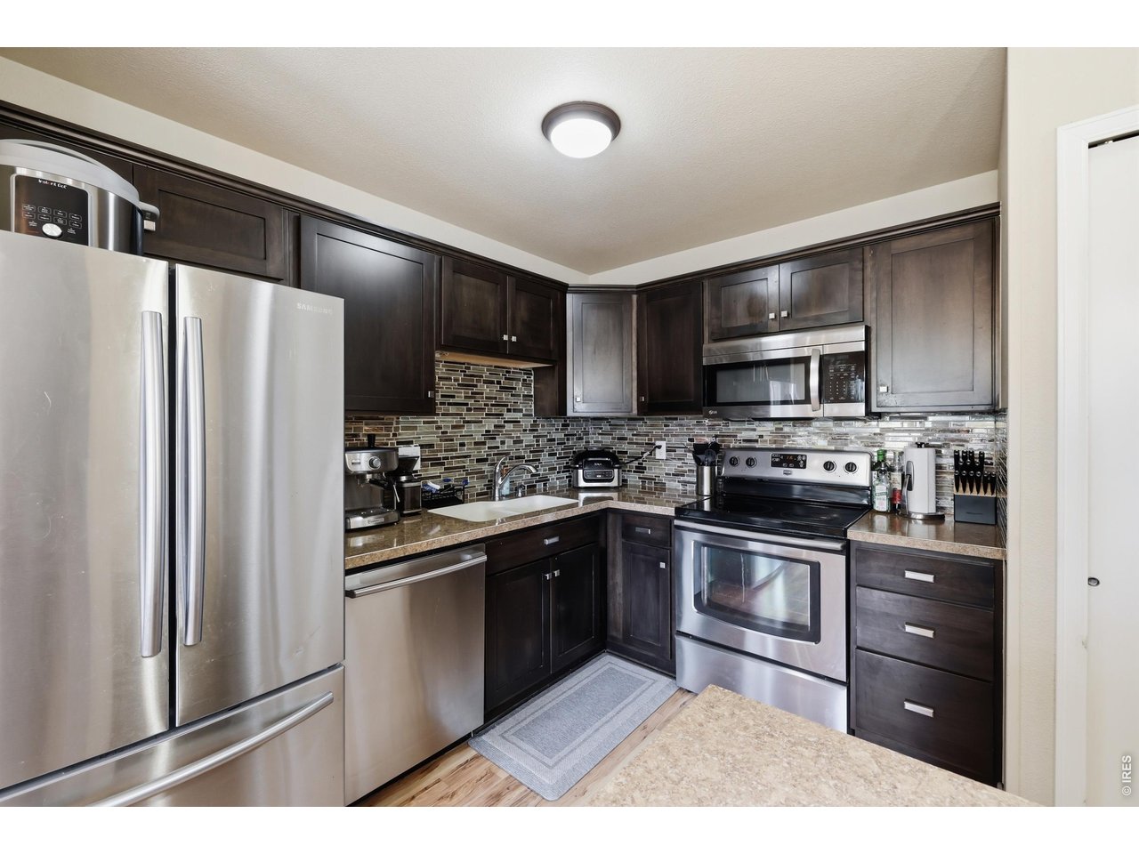 1640 Kirkwood Dr 2033