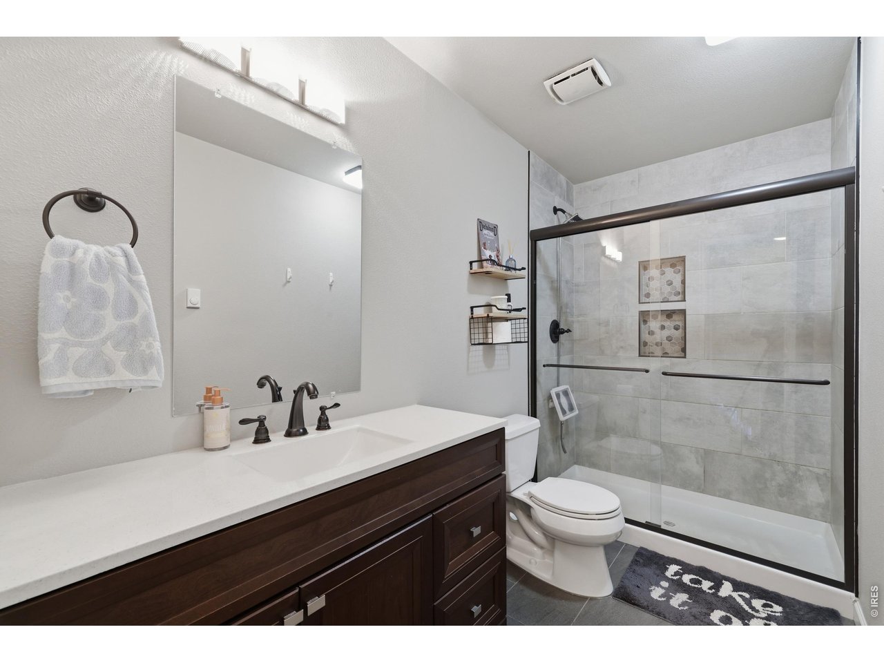 1640 Kirkwood Dr 2033