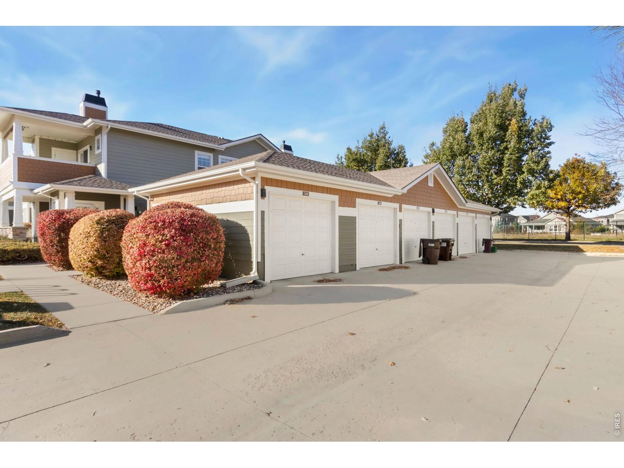 2302 Owens Ave 204