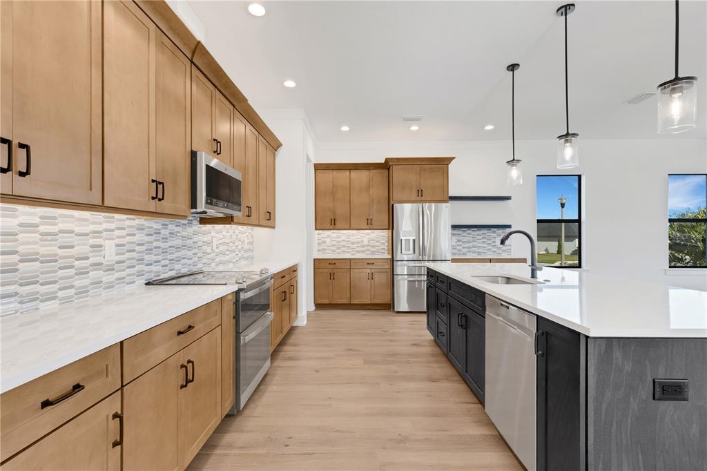 2510 DELPHI WOODS CIR