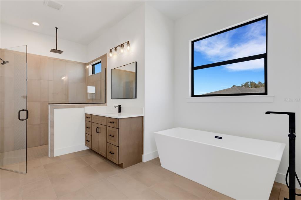 2510 DELPHI WOODS CIR