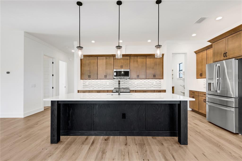 2510 DELPHI WOODS CIR