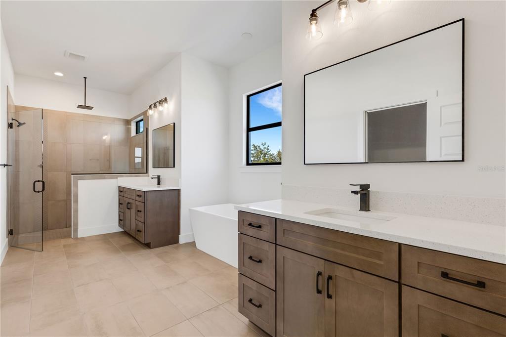 2510 DELPHI WOODS CIR