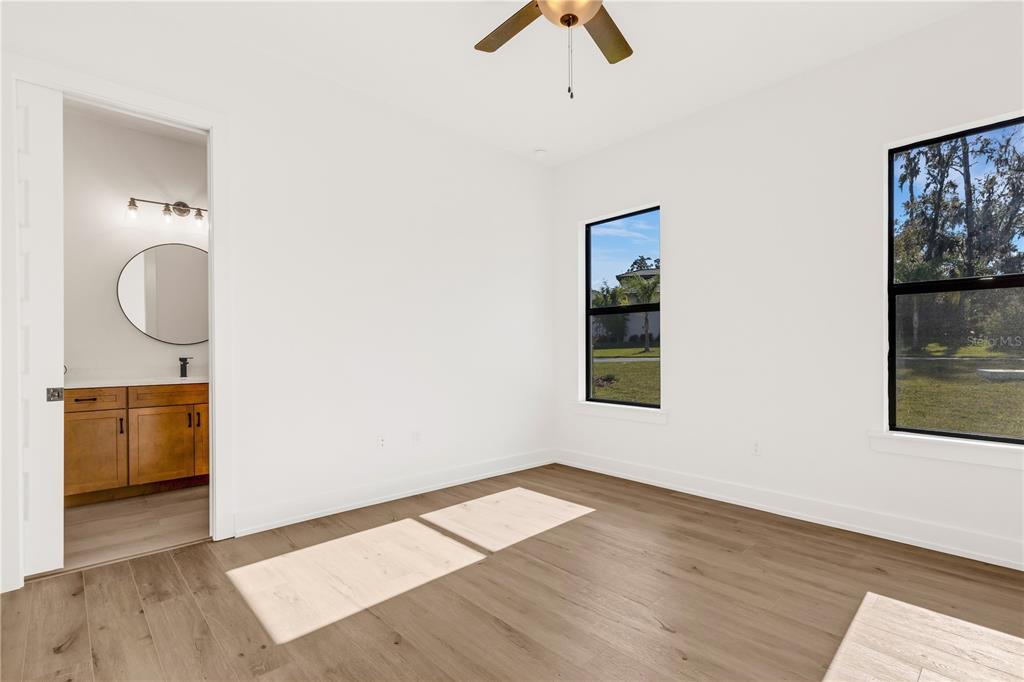 2510 DELPHI WOODS CIR