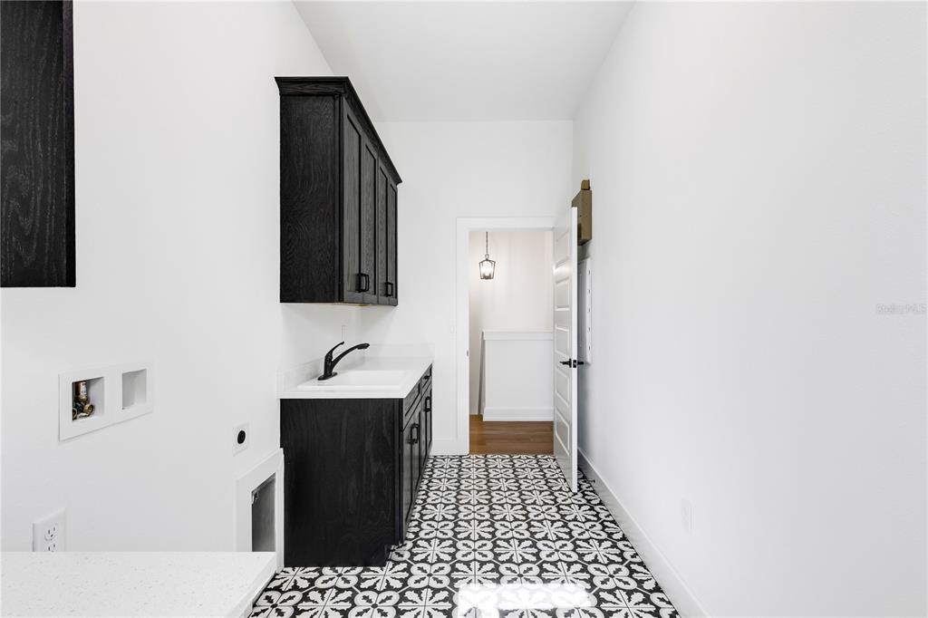 2510 DELPHI WOODS CIR