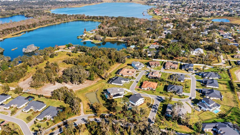 2510 DELPHI WOODS CIR