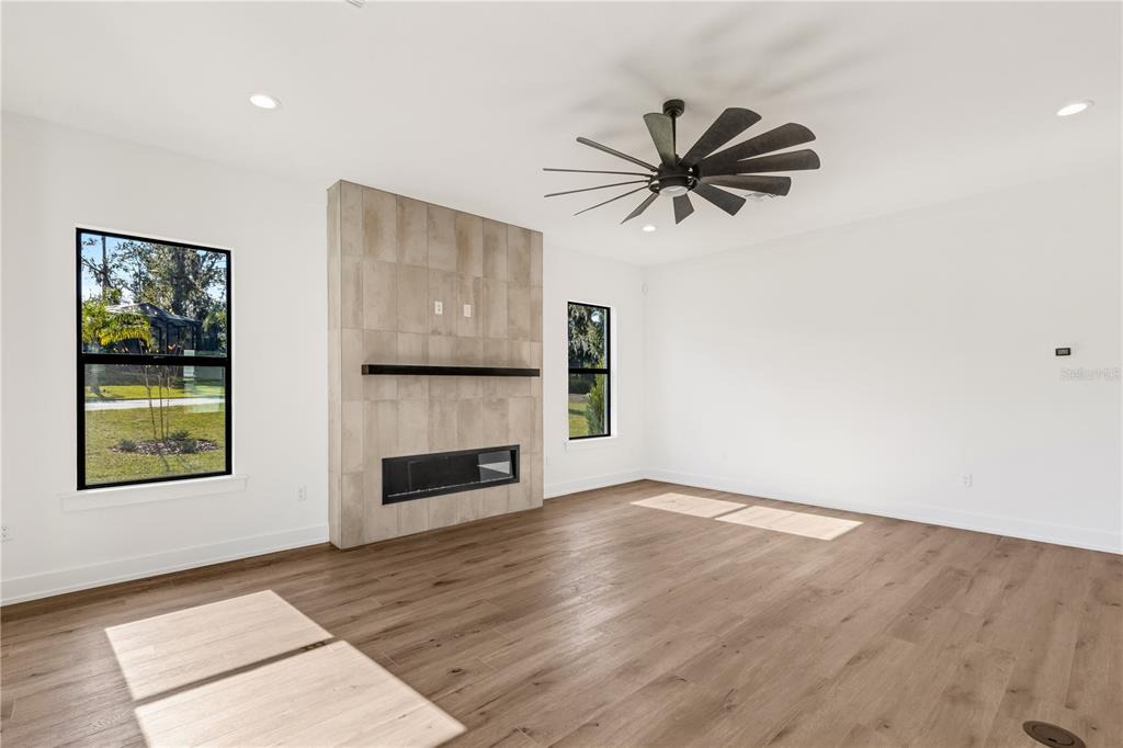 2510 DELPHI WOODS CIR