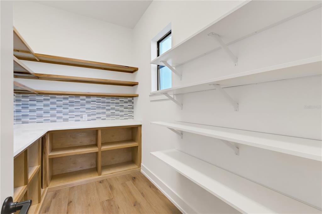 2510 DELPHI WOODS CIR