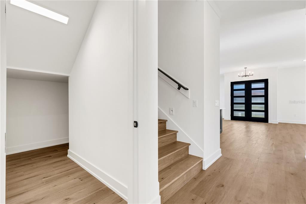 2510 DELPHI WOODS CIR