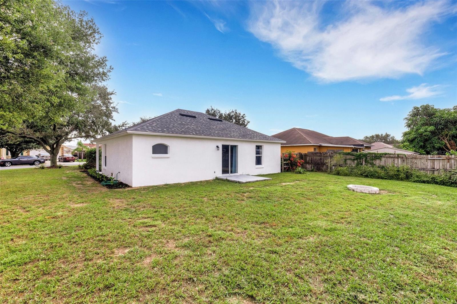 1049 VIEW POINTE CIR