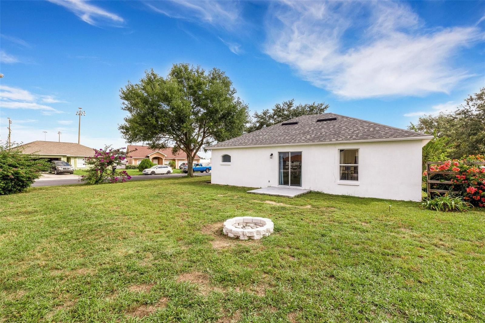 1049 VIEW POINTE CIR