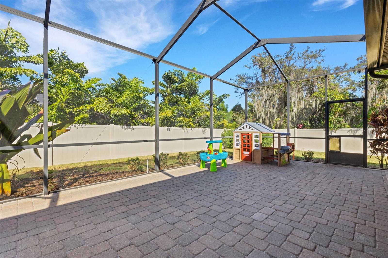 6445 HIGHLANDS IN THE WOODS ST