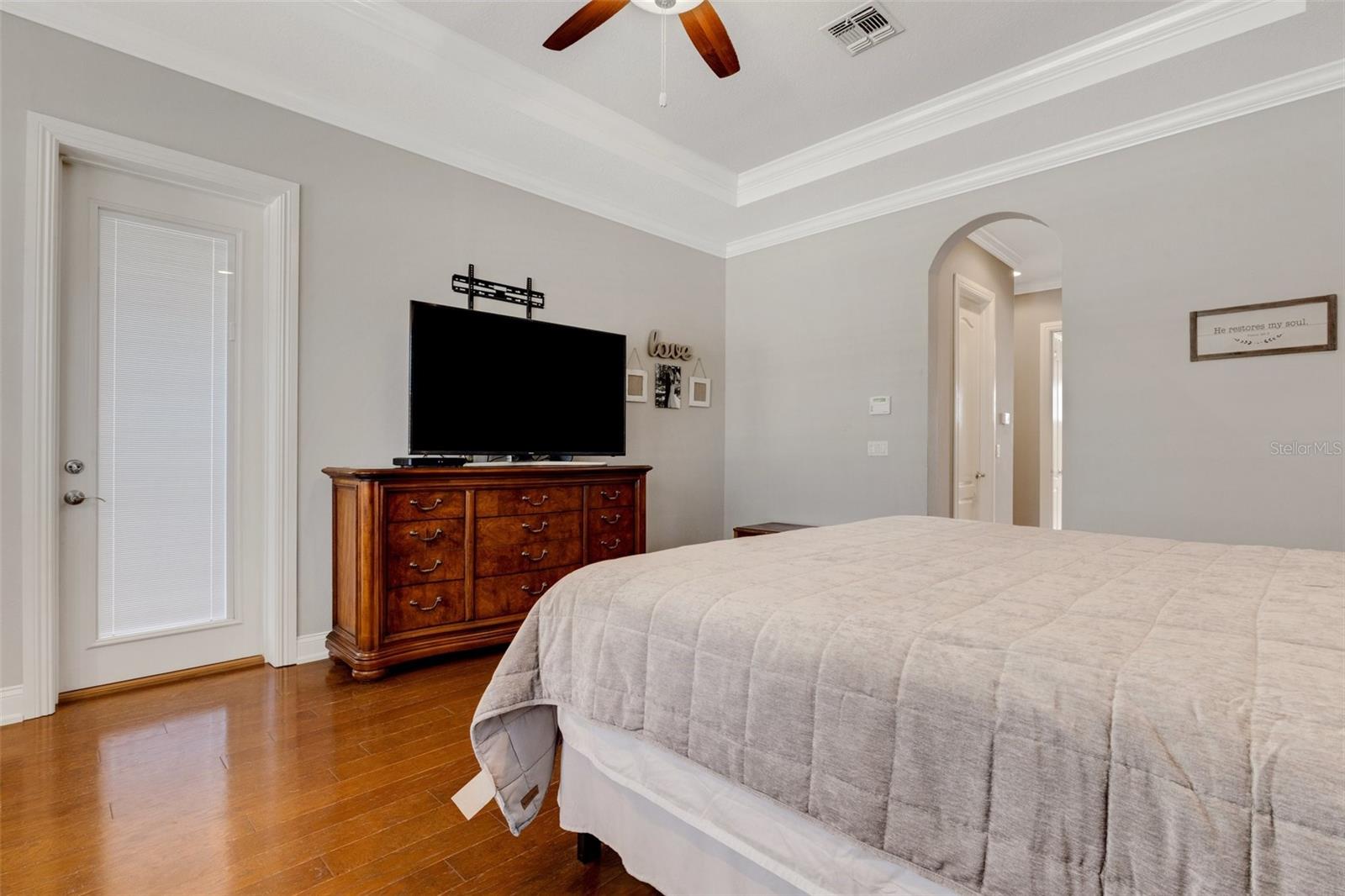 6445 HIGHLANDS IN THE WOODS ST