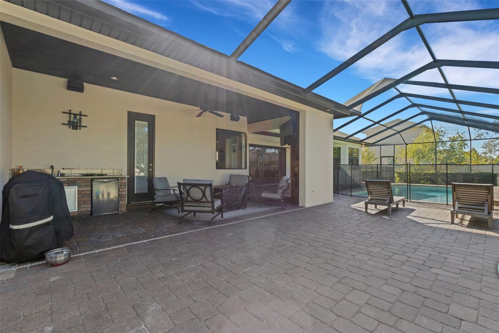 6445 HIGHLANDS IN THE WOODS ST