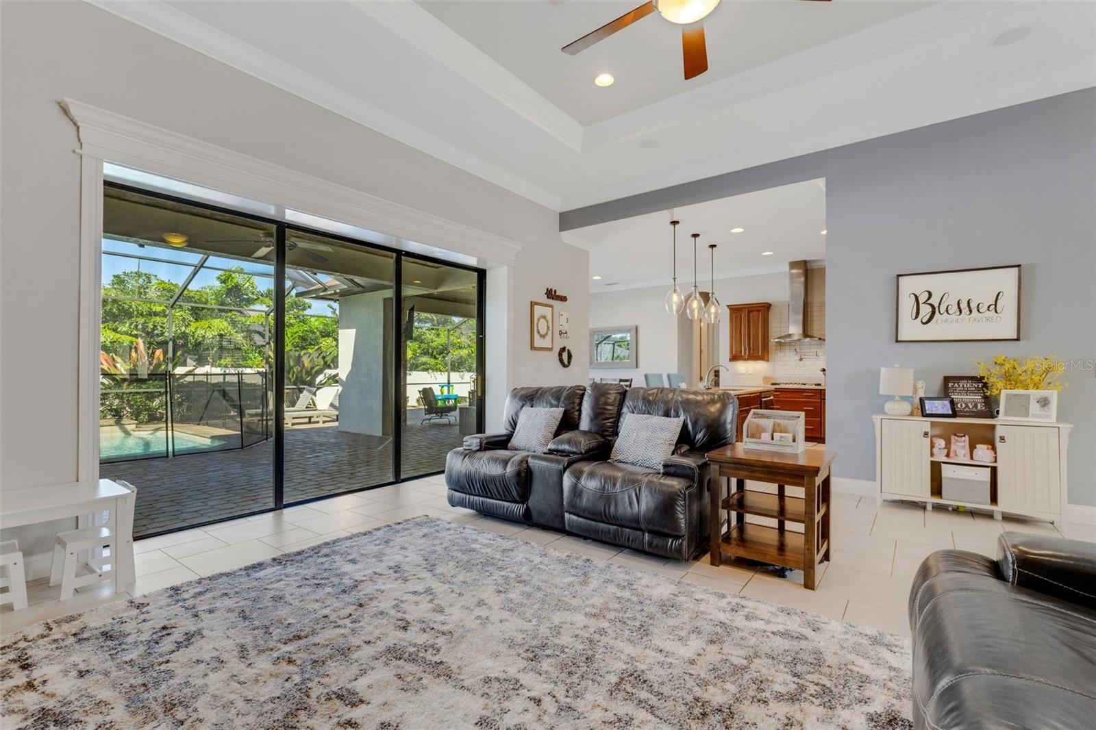 6445 HIGHLANDS IN THE WOODS ST