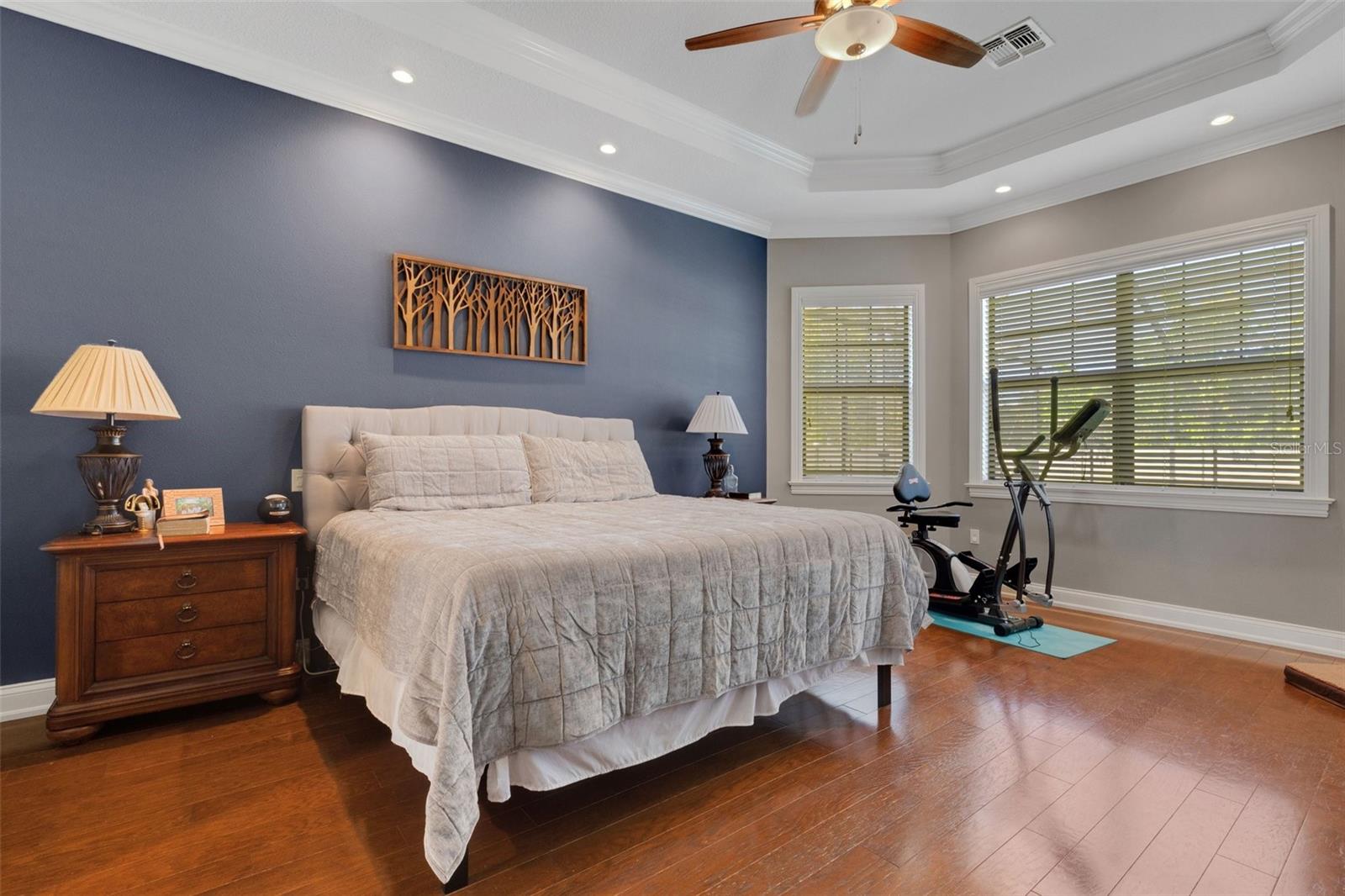 6445 HIGHLANDS IN THE WOODS ST