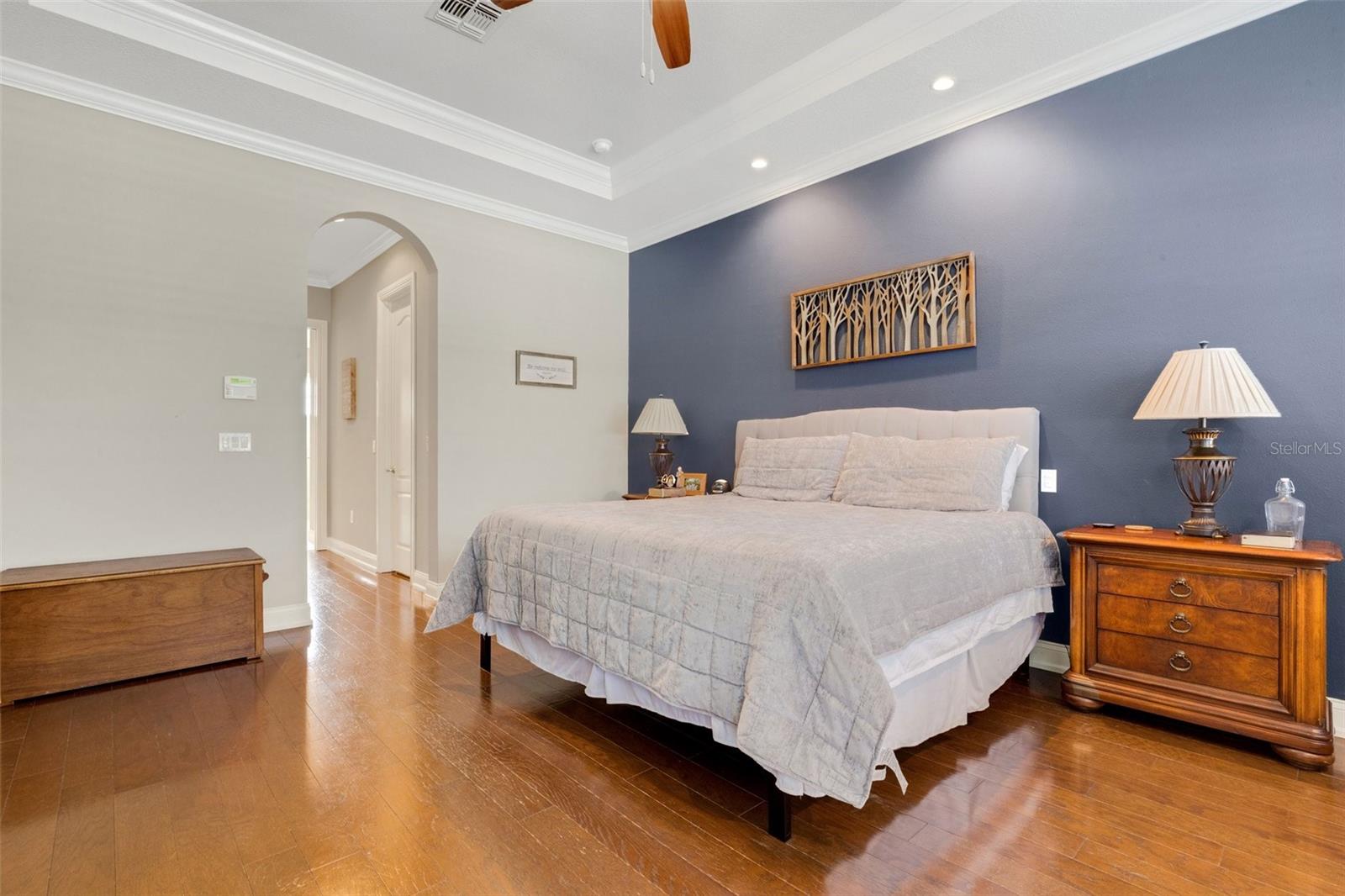 6445 HIGHLANDS IN THE WOODS ST