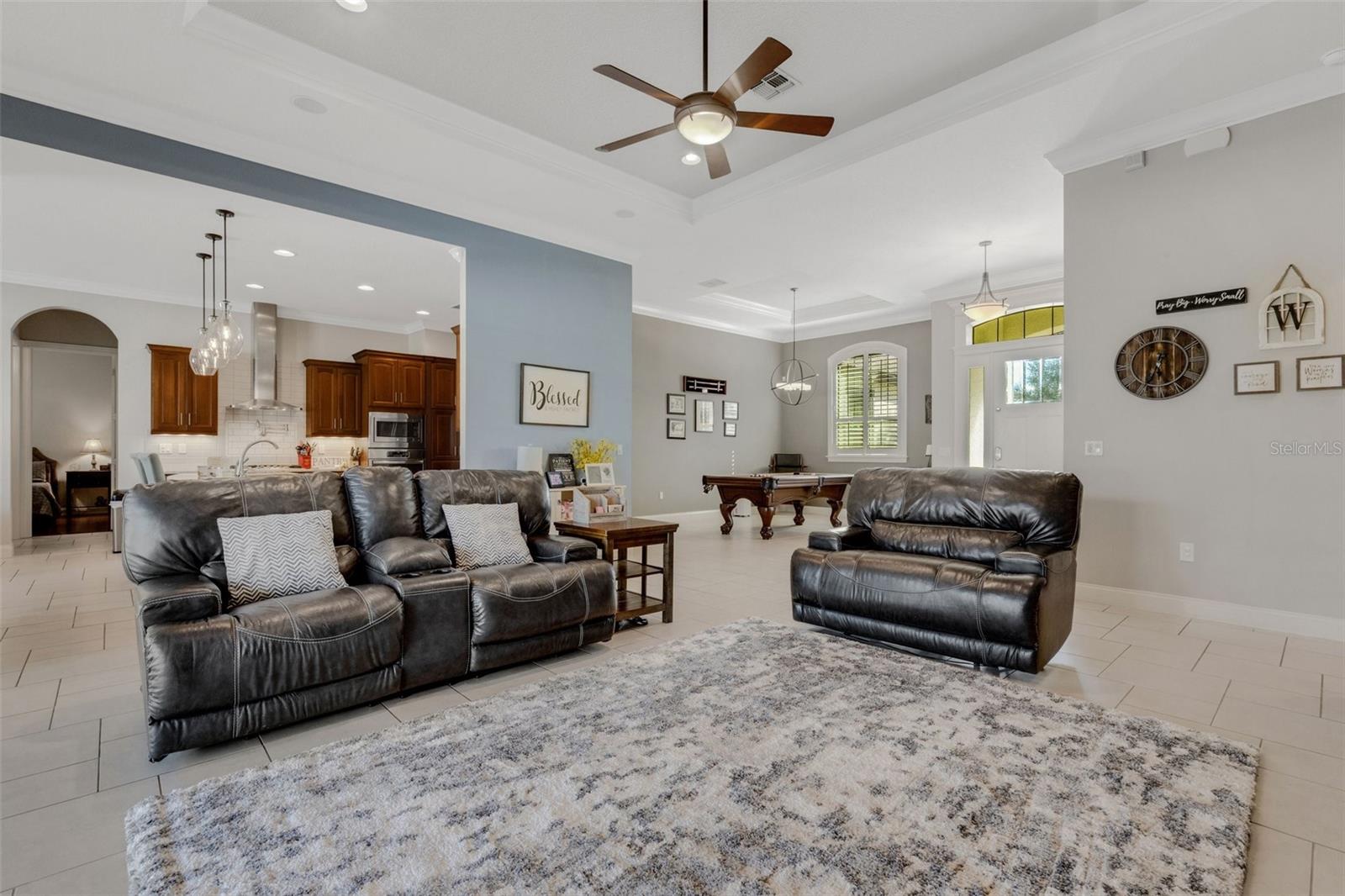 6445 HIGHLANDS IN THE WOODS ST