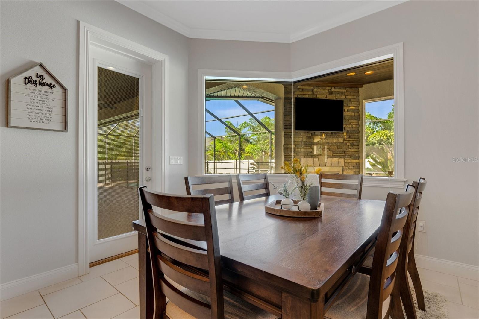 6445 HIGHLANDS IN THE WOODS ST