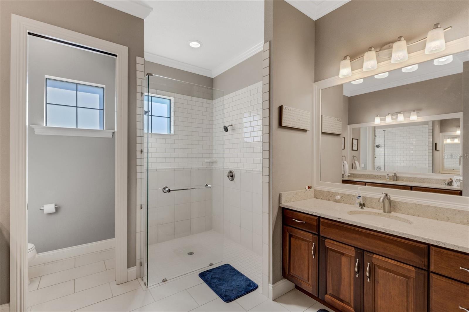 6445 HIGHLANDS IN THE WOODS ST