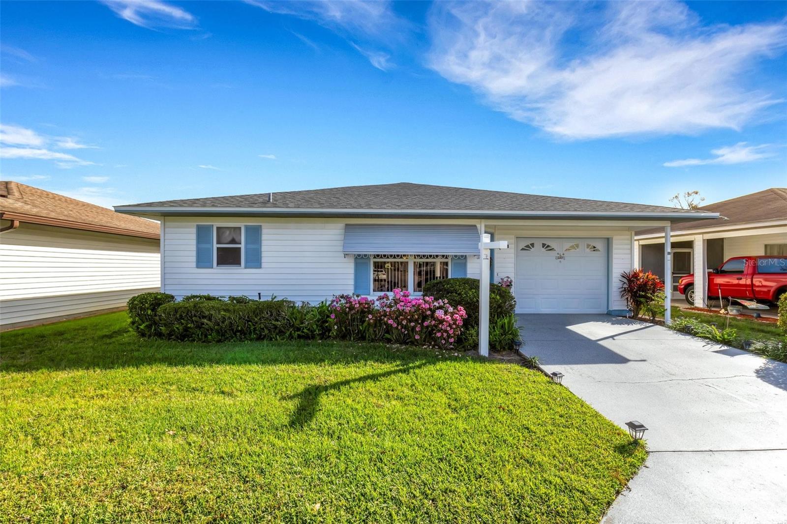 1614 COLONNADES CIR N