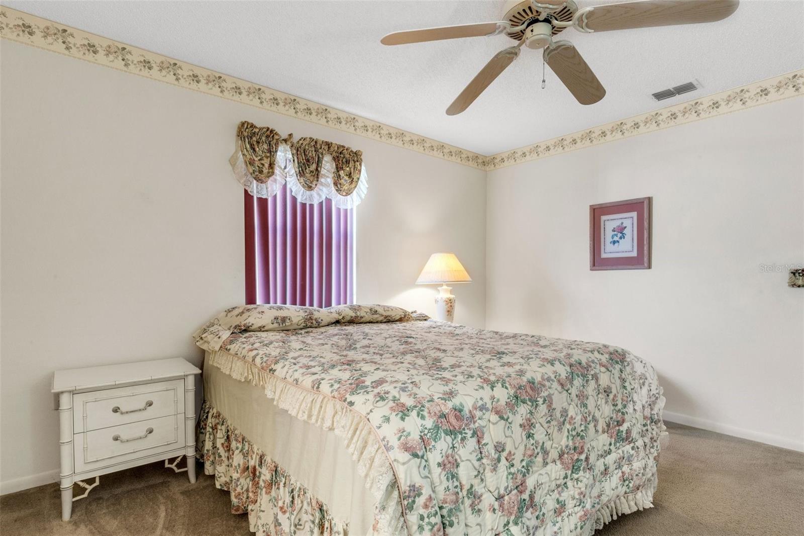 1614 COLONNADES CIR N