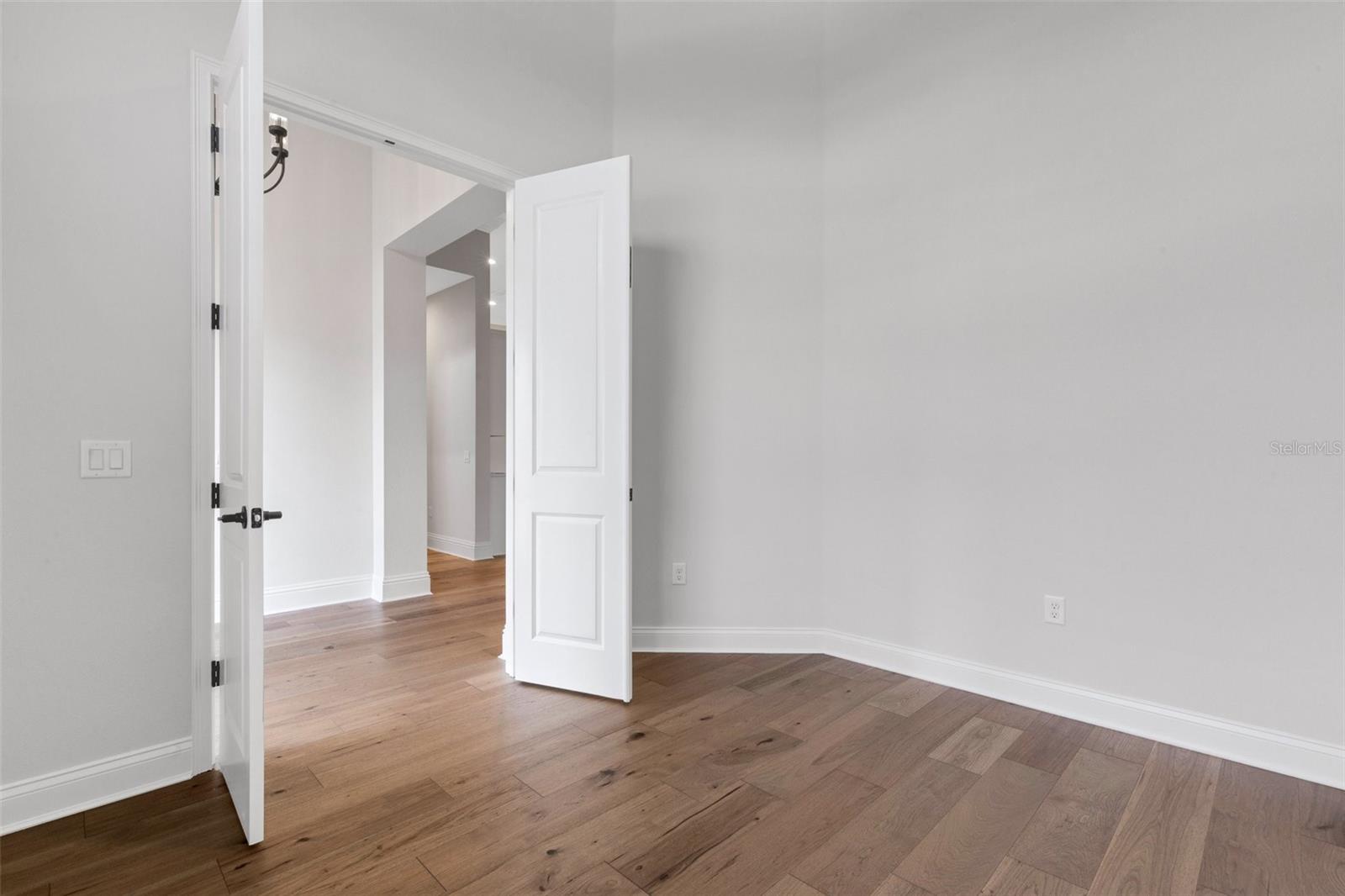 5377 DELPHI HILLS CIR