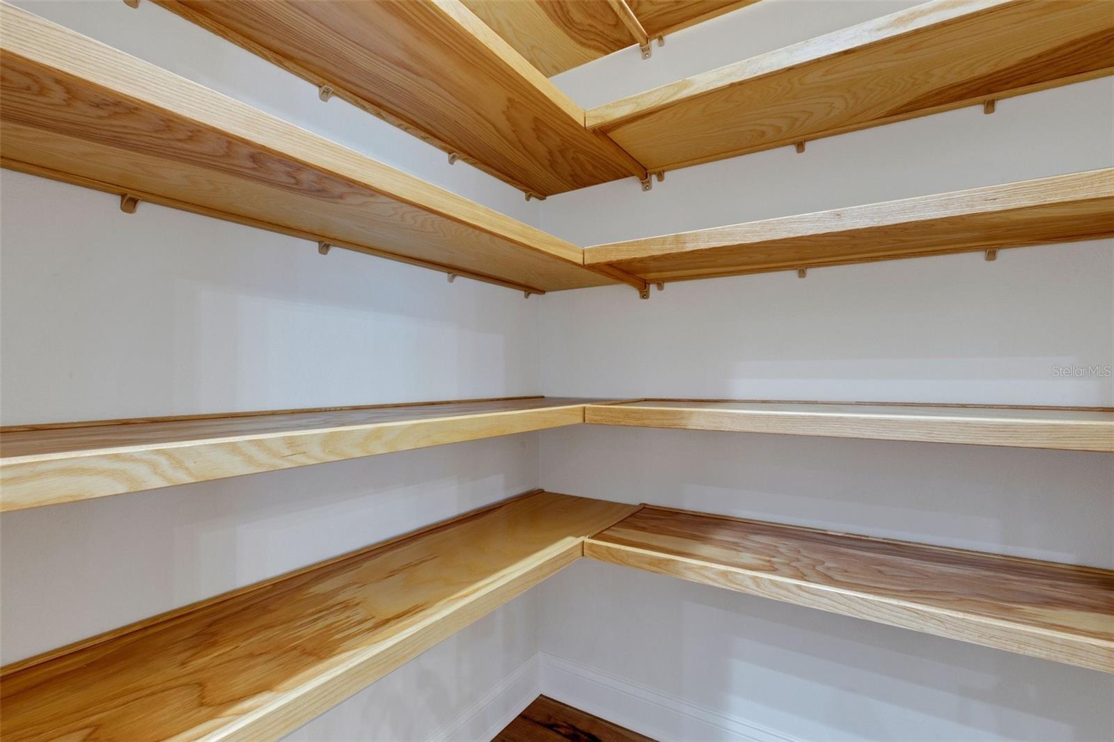 5377 DELPHI HILLS CIR