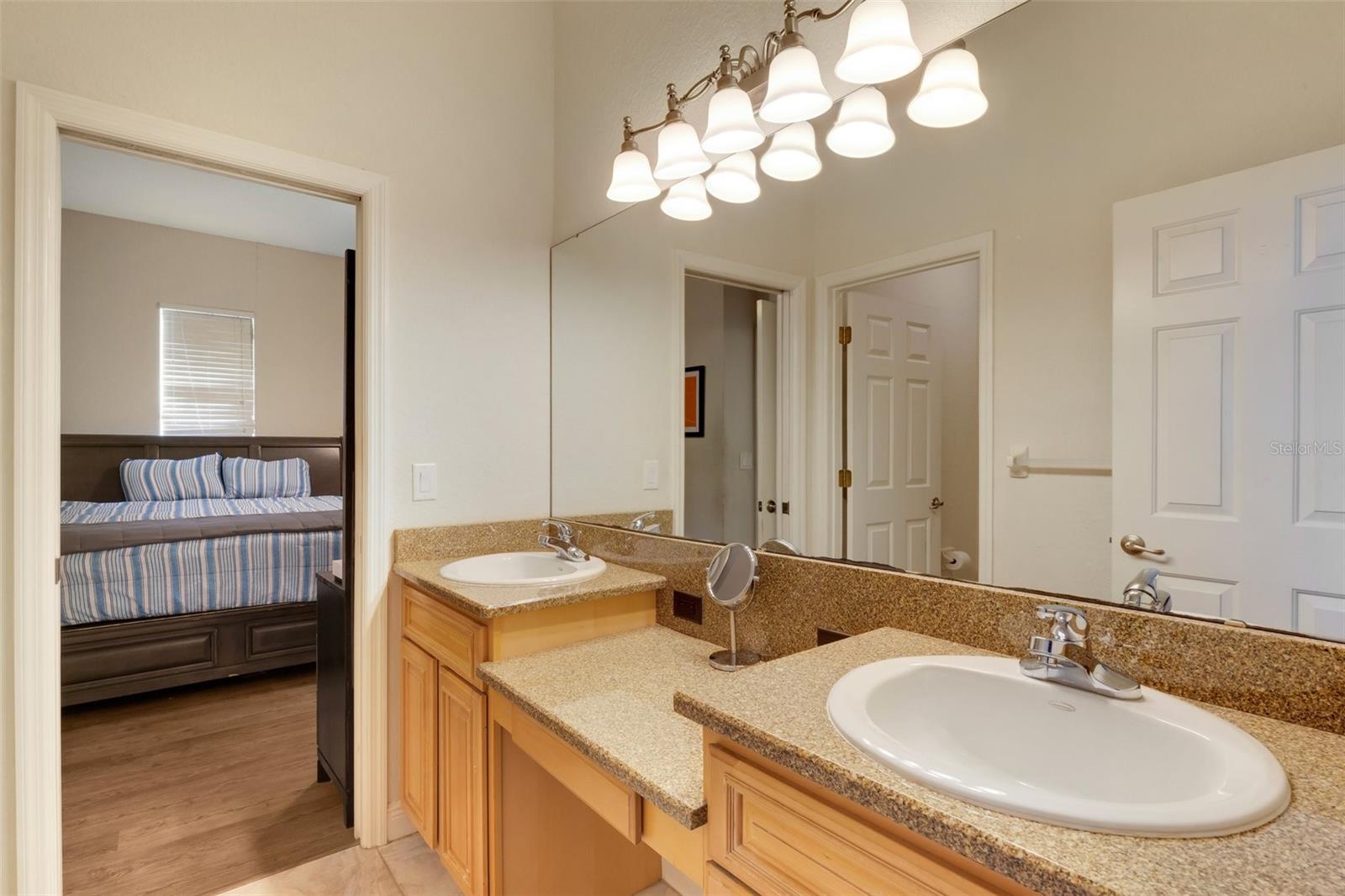 5126 LAKELAND HIGHLANDS RD