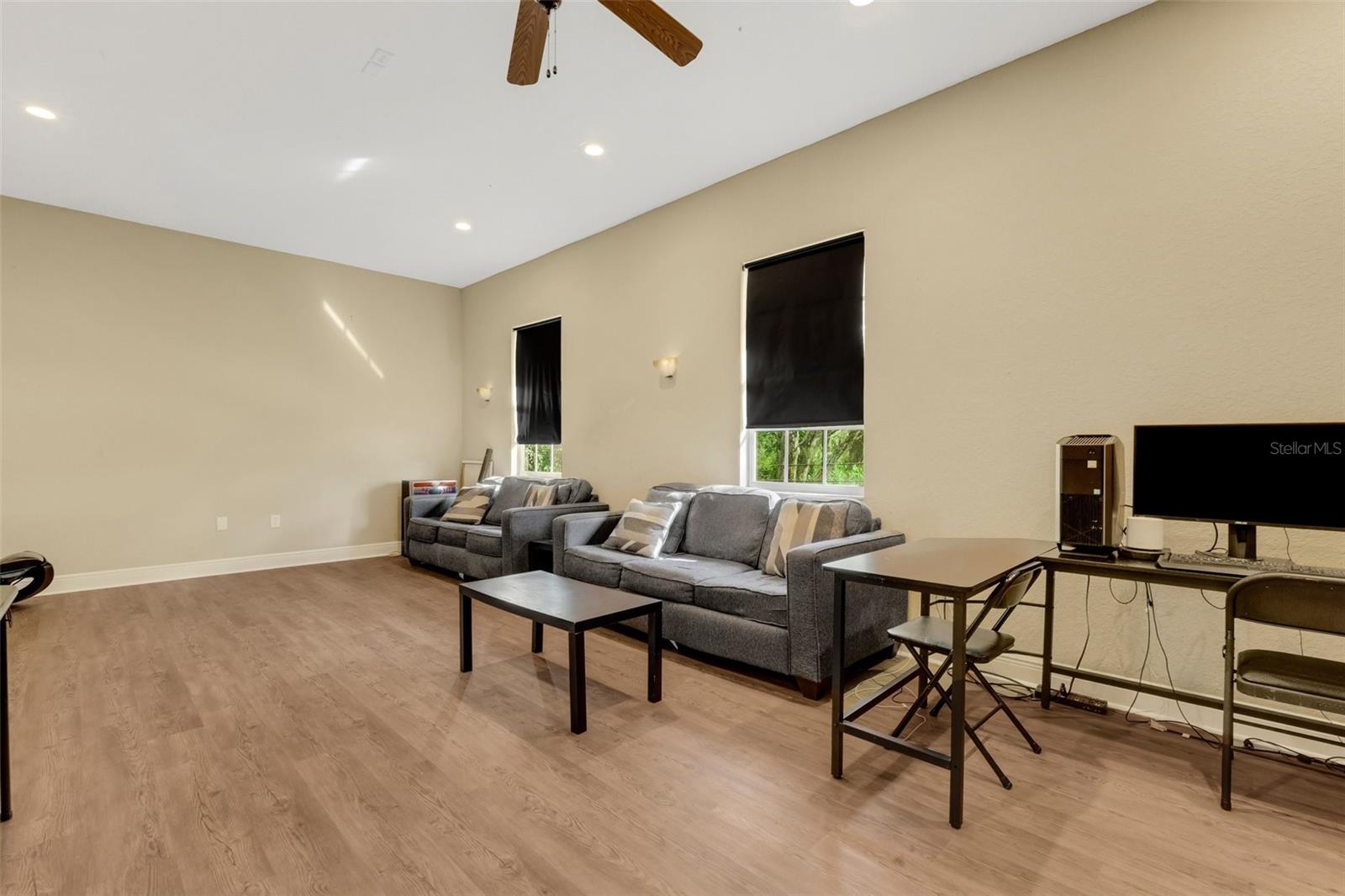 5126 LAKELAND HIGHLANDS RD