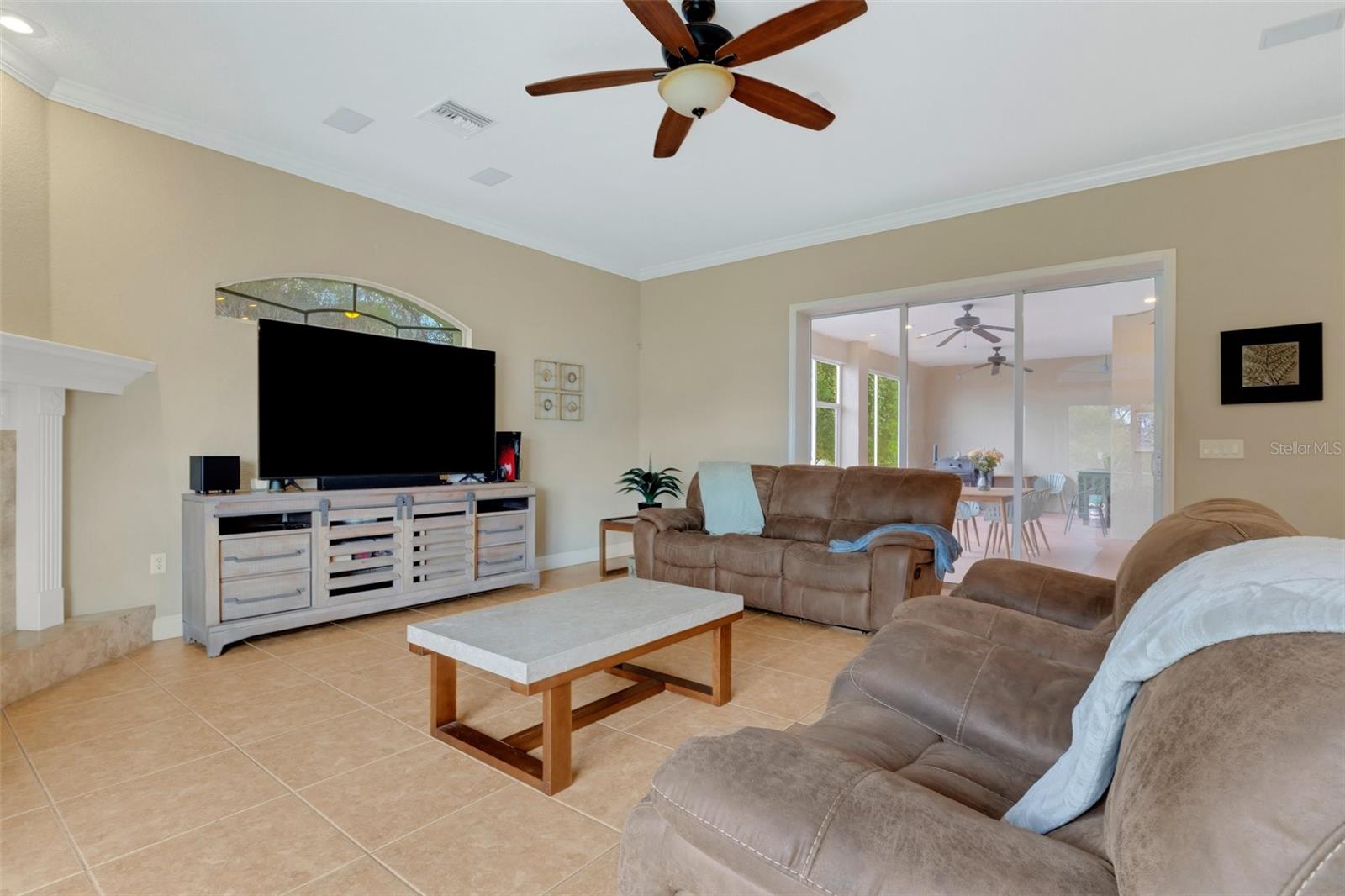 5126 LAKELAND HIGHLANDS RD