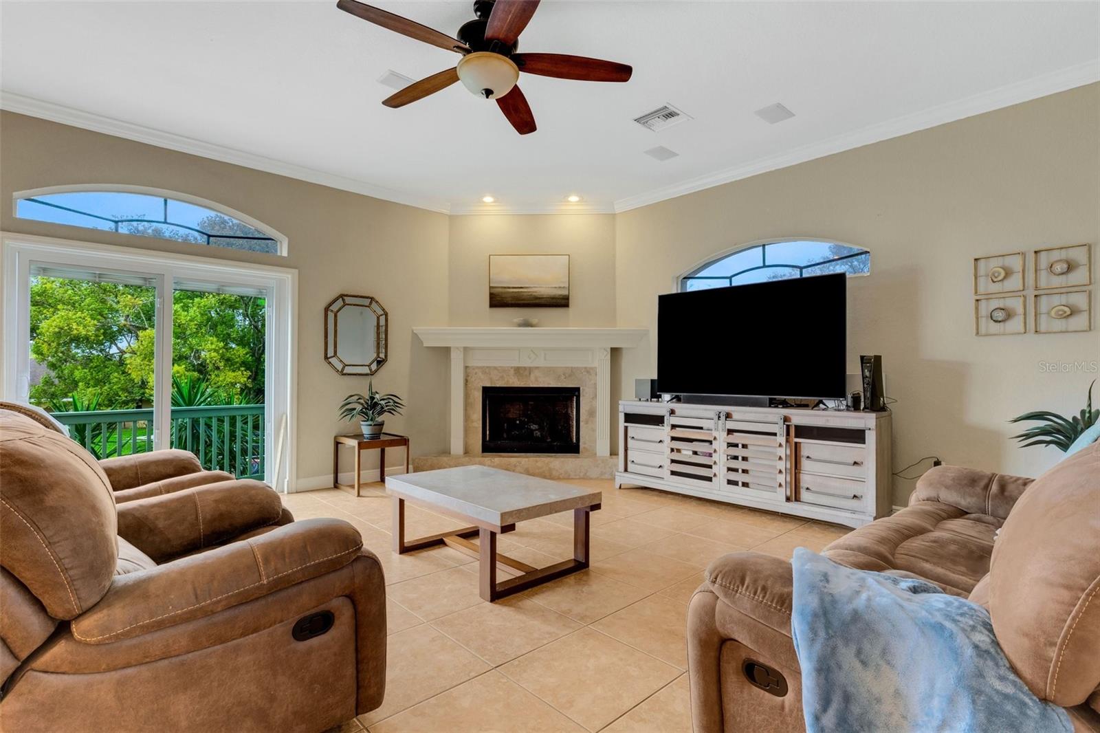 5126 LAKELAND HIGHLANDS RD